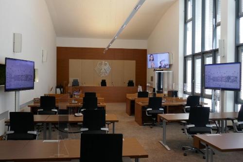 Sitzungssaal aus Sicht der Öffentlichkeit Sitzungssaal aus Sicht der Öffentlichkeit