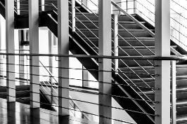 verweist auf: Geschichte Treppenhaus (verweist auf: Geschichte)
