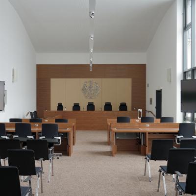 verweist auf: Urteilsbegründung in dem Rechtsstreit um ein mRNA-Grundlagenpatent ist abrufbar –
Az. 3 Ni 23/22 (EP) Blick in den elektronischen Gerichtssaal (verweist auf: Urteilsbegründung in dem Rechtsstreit um ein mRNA-Grundlagenpatent ist abrufbar –
Az. 3 Ni 23/22 (EP))