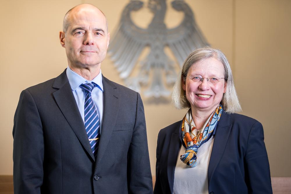 Vizepräsident Gerald Rothe und Präsidentin Dr. Regina Hock